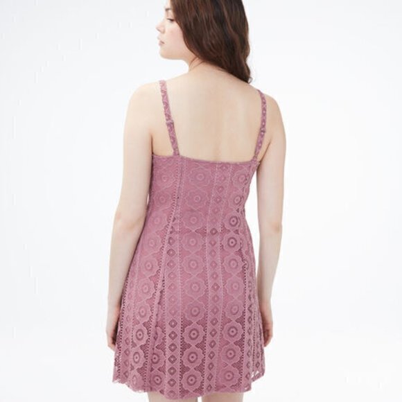 “NWT" Aeropostale Lace‎ Button-Front Fit & Flare Dress/Pink Mauve/ Size XS - Picture 2 of 16